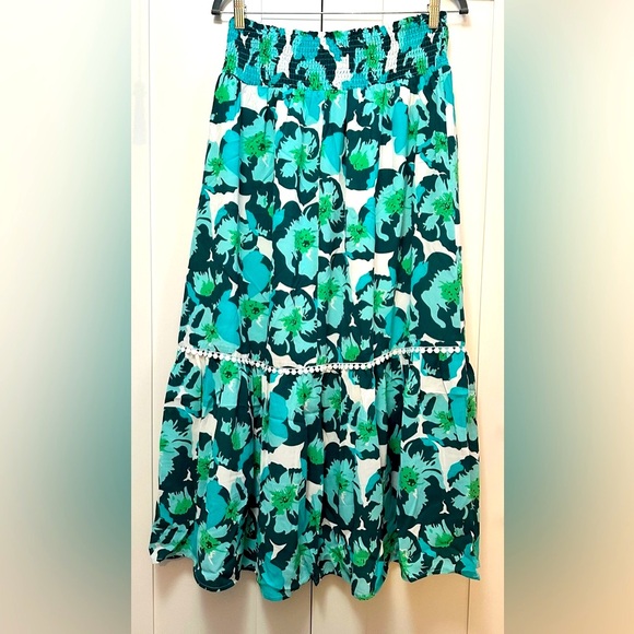 Floral Blue And Green Maxi Skirt Sz LG New! - Picture 2 of 4